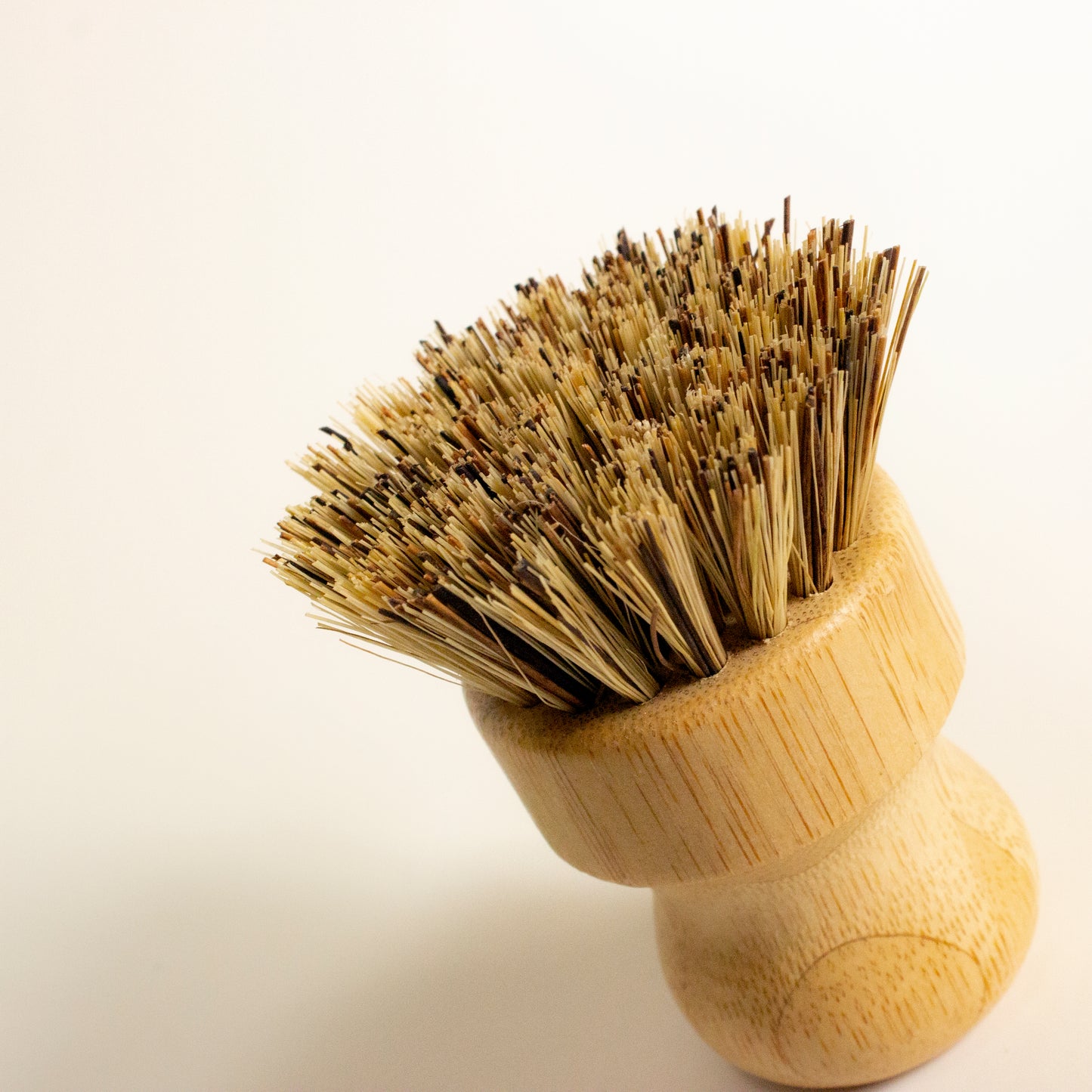 cast iron scrub brush by Crisbee bristles view